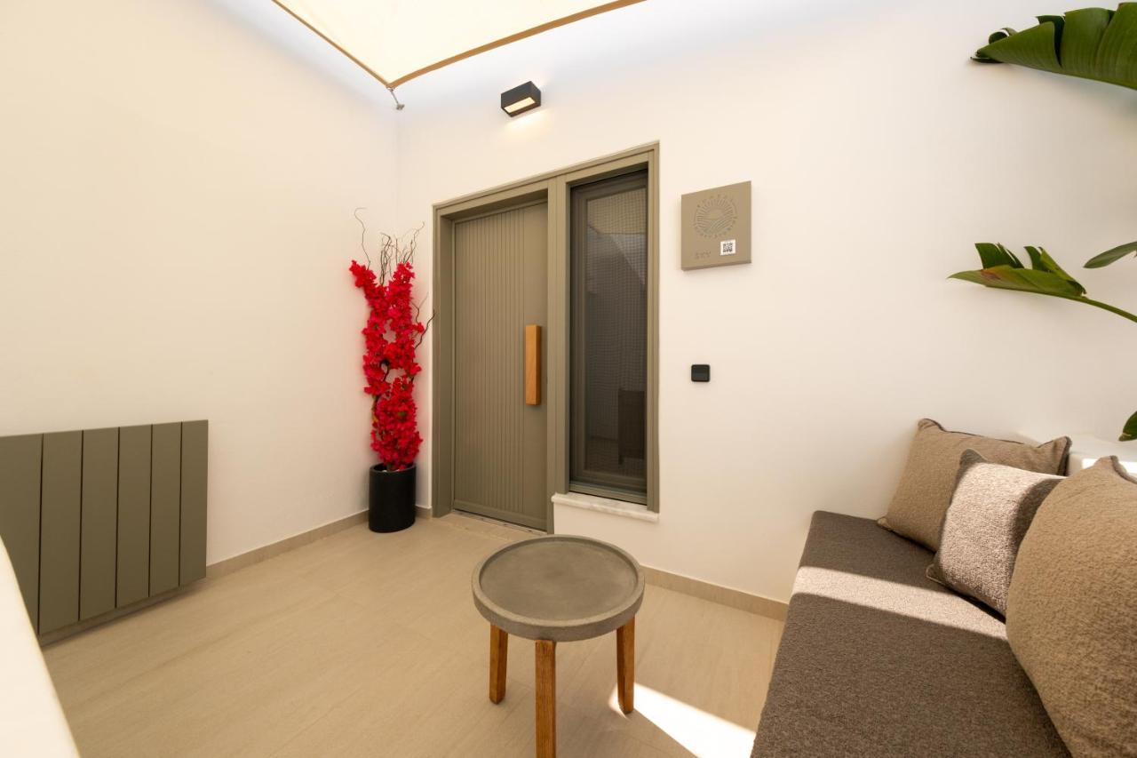 Sunsal Luxury Studios - Sky Náousa Exterior foto